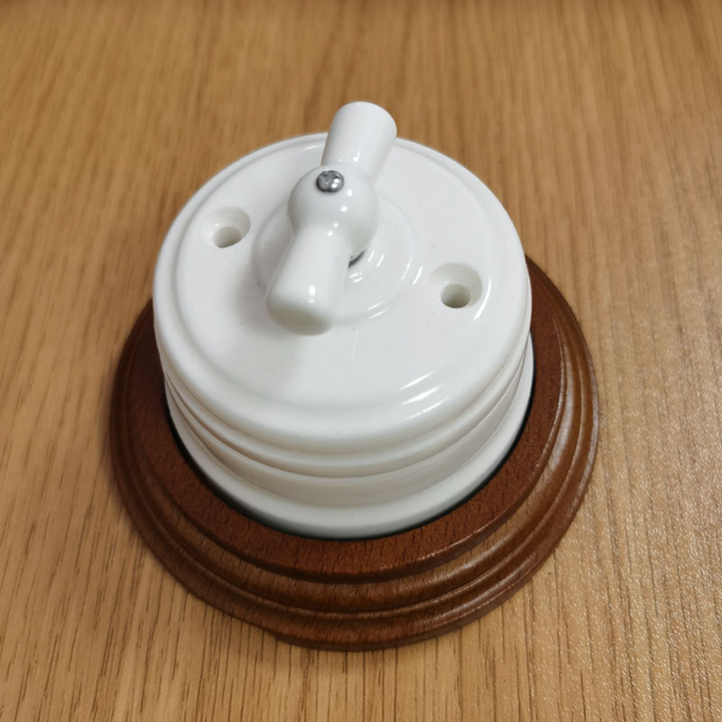 Interruttore a Manopola Intell - Home Automation Industry recensione e prezzo